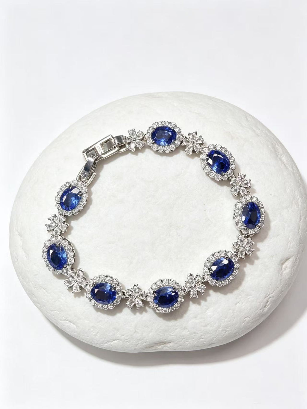 Oval Sapphire Tennis Bracelet Silver Plated Halo Crystal Diamond Bracelets Women Luxury Royal Blue Gemstone Wedding Bridal Jewelry Gift